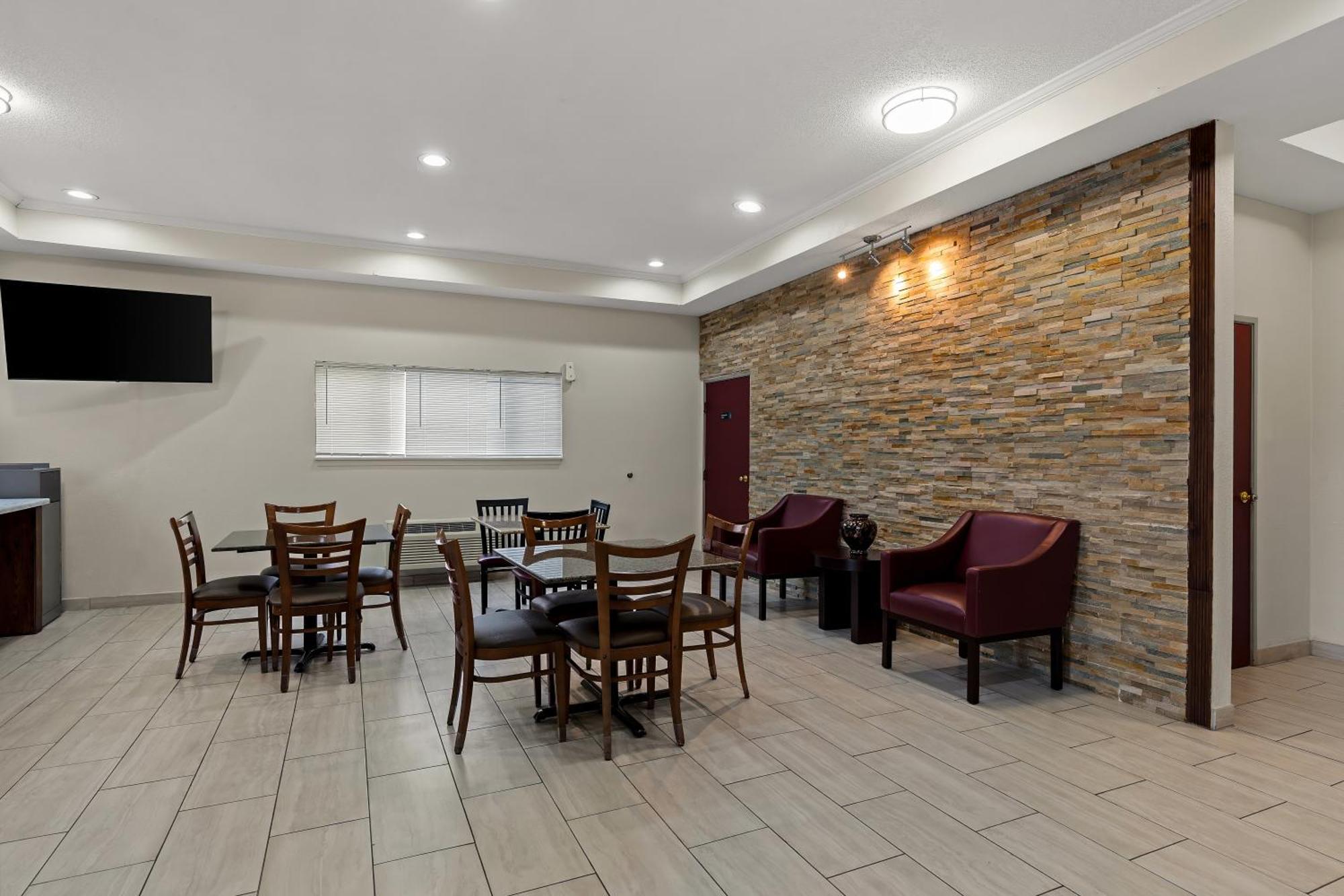 Red Lion Inn & Suites Caseyville 외부 사진